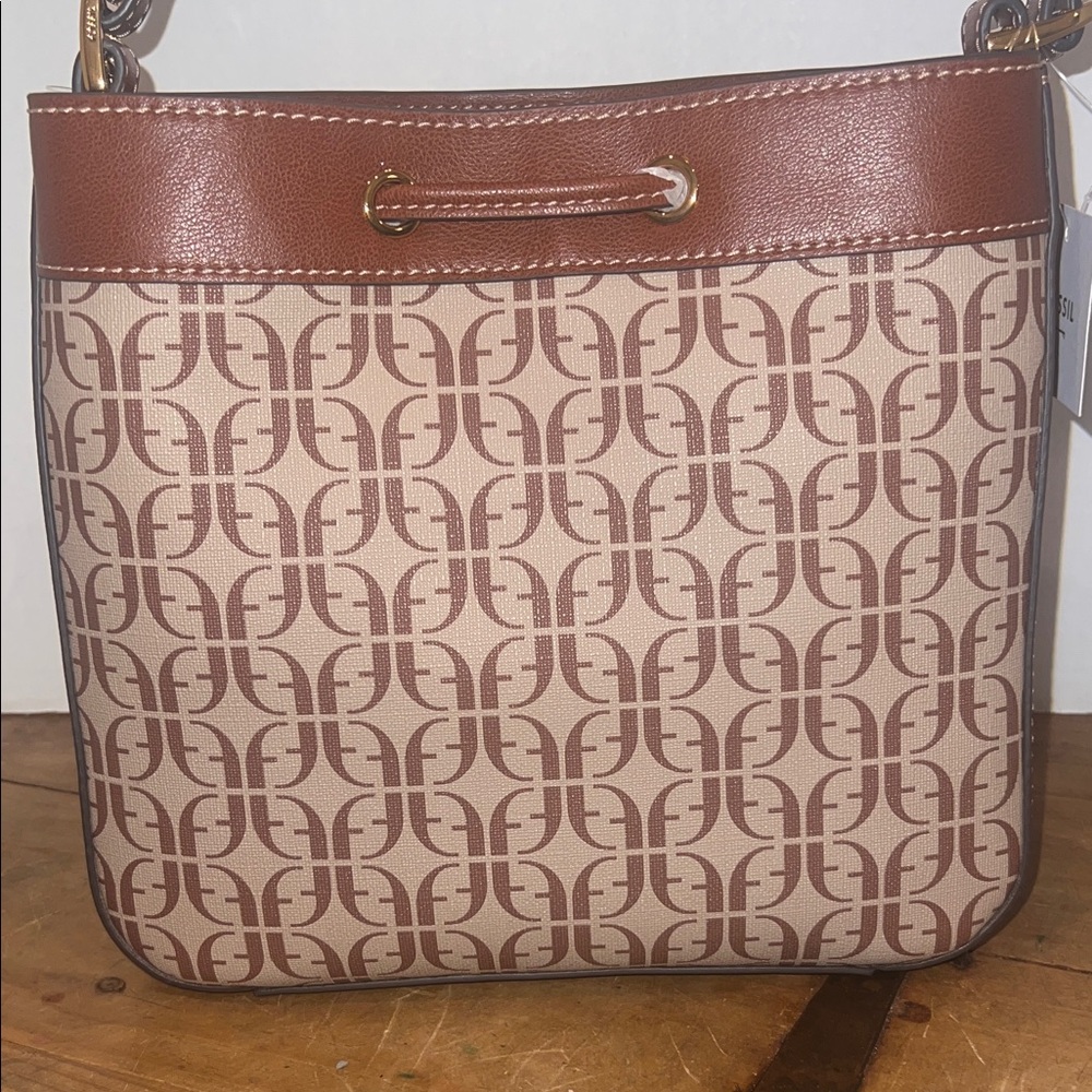 FLASH SALE Fossil Bucket Drawstring Crossbody Bag - Picture 6 of 12